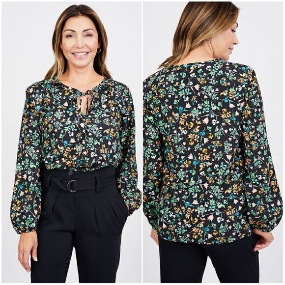 BCBGeneration Tops - BCBGeneration Floral Keyhole Ruffled Top Small Bell Sleeve NWOT